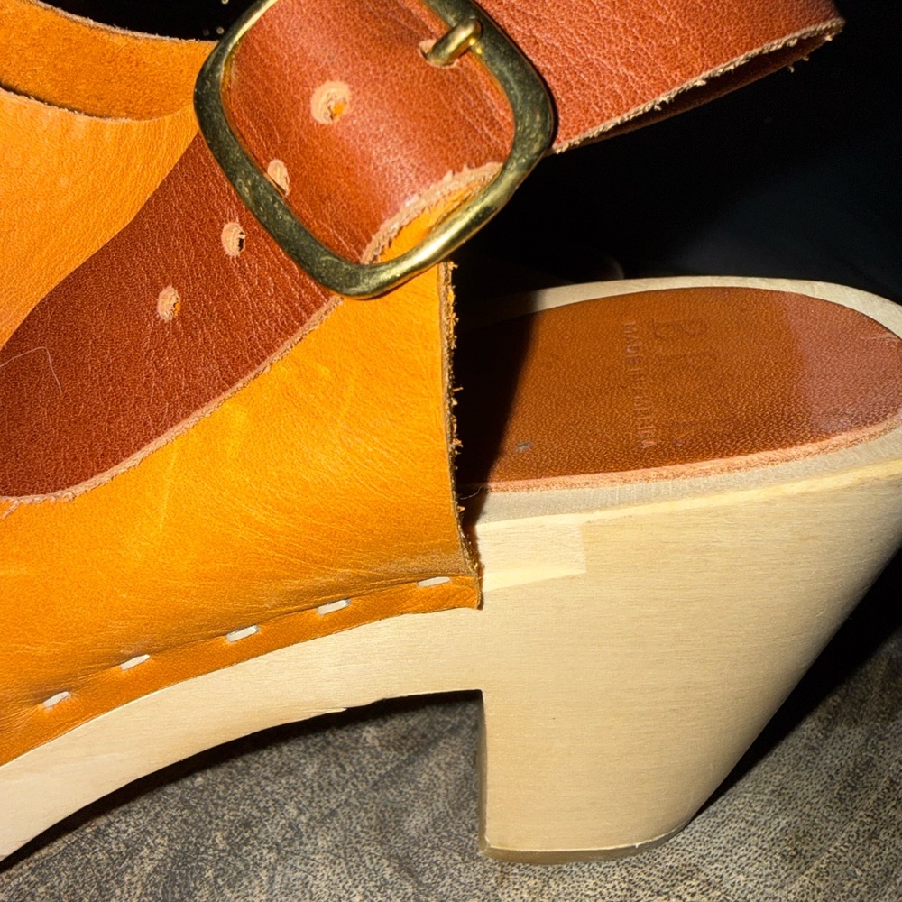 Bryr Tan Leather Women's Mules with Buckle Size 8 - Picture 4 of 7